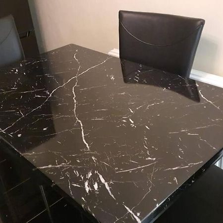 2 Bedroom Flat In Vauxhall, Лондон Екстер'єр фото
